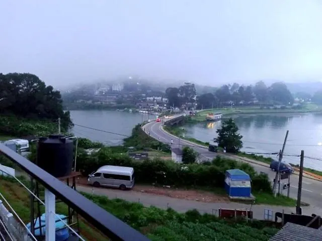 Nuwaraeliya H2O Lakeside ヌワラ・エリヤ ゲストハウス
